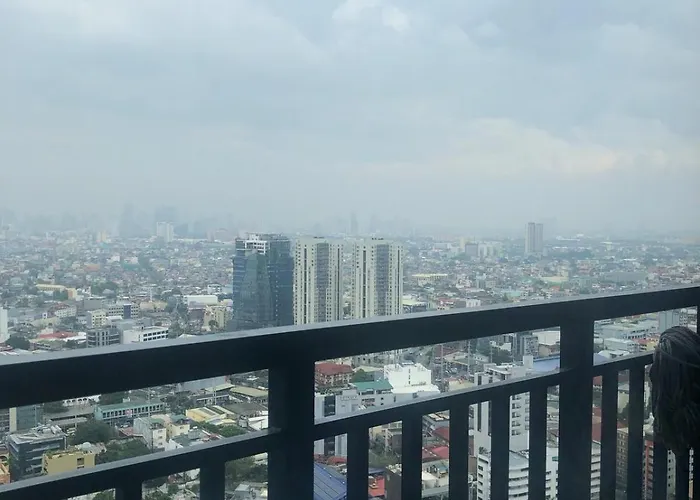 Modern Style And Family Friendly Apartment Manila